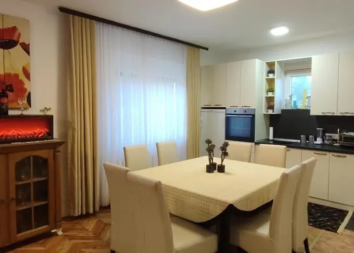 アパート Dusanovac